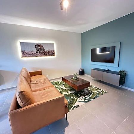 Mons - Superbe Appartement 2Ch - Parking Gratuit Exterior foto