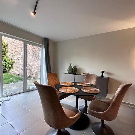 Mons - Superbe Appartement 2Ch - Parking Gratuit Exterior foto